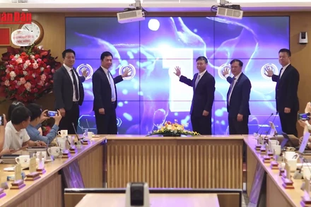 [Video] Sàn giao dịch Khoa học và công nghệ Việt Nam vận hành chính thức