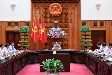 Thủ tướng Phạm Minh Chính chủ trì cuộc họp về triển khai chiến dịch xây dựng trường học cho các xã biên giới.
