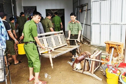 Phân bổ 150 tỷ đồng hỗ trợ bốn tỉnh khắc phục hậu quả mưa lũ