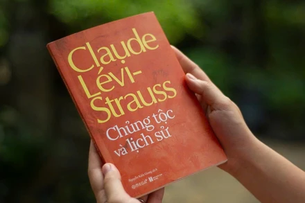 Cuốn sách “Chủng tộc và lịch sử”. (Ảnh: Omega Plus Books)