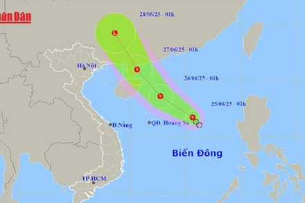 [Video] Áp thấp nhiệt đới gây mưa lớn diện rộng