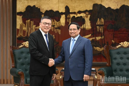 Thủ tướng Phạm Minh Chính và ông Hồng Thiên Chúc, Chủ tịch Tập đoàn Texhong (Trung Quốc).