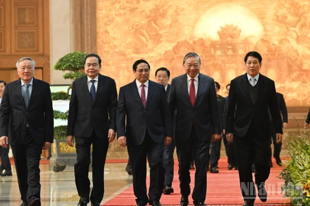 Tổng Bí thư Tô Lâm, Chủ tịch nước Lương Cường, Thủ tướng Phạm Minh Chính, Chủ tịch Quốc hội Trần Thanh Mẫn dự Hội nghị.