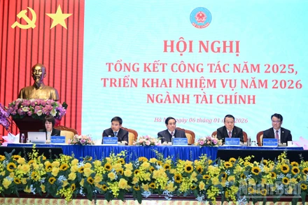 [Ảnh] Thủ tướng Phạm Minh Chính dự Hội nghị triển khai nhiệm vụ năm 2026 của ngành tài chính