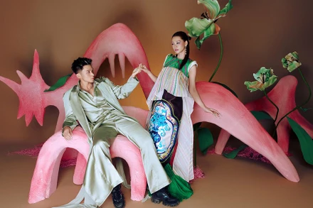 Jun Phạm và Bùi Lan Hương trong cảnh quay của MV "Nhẹ tựa khói sương".