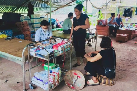 Trạm y tế dã chiến xã Mỹ Lý được thành lập.