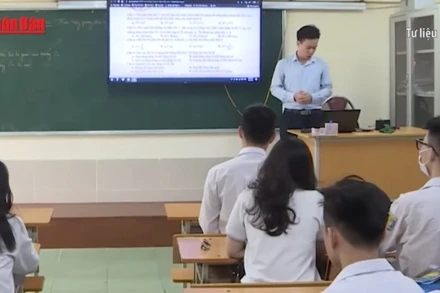 [Video] Thông qua Nghị quyết miễn, hỗ trợ học phí từ năm học 2025–2026