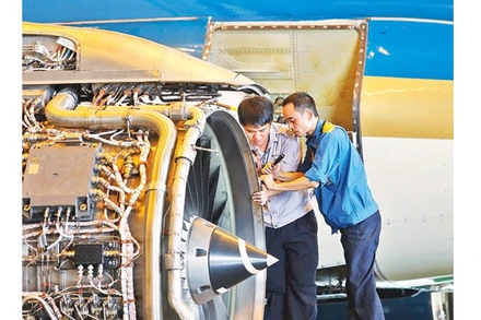 Các doanh nghiệp nhà nước được định vị tập trung vào một số ngành, lĩnh vực then chốt, chiến lược, giữ vai trò tiên phong và dẫn dắt. Ảnh: KHIẾU MINH