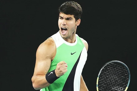 Alcaraz lần đầu vô địch Australian Open