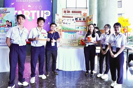Trao giải Cuộc thi "Học sinh, sinh viên với ý tưởng khởi nghiệp"