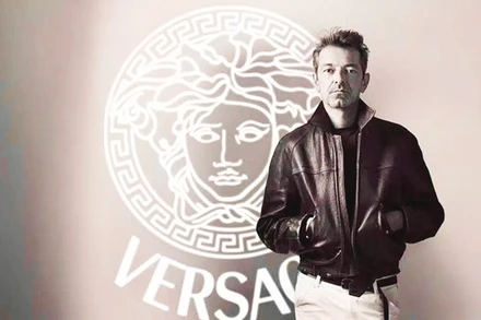 Pieter Mulier về với Versace