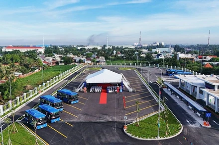 Bến xe bus Hóc Môn có quy mô lớn thứ hai ở Thành phố Hồ Chí Minh.