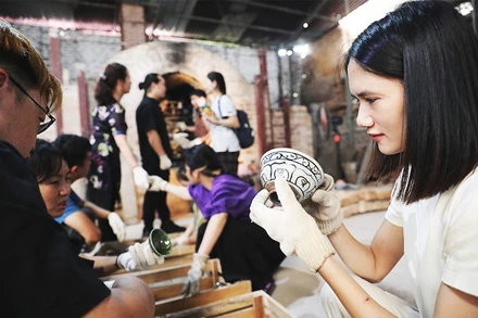 Cần nghiên cứu khi định vị lại thương hiệu địa phương để vừa tiếp nối các “tài sản thương hiệu” sẵn có, vừa thích ứng với bối cảnh mới. Ảnh: ANH QUÂN