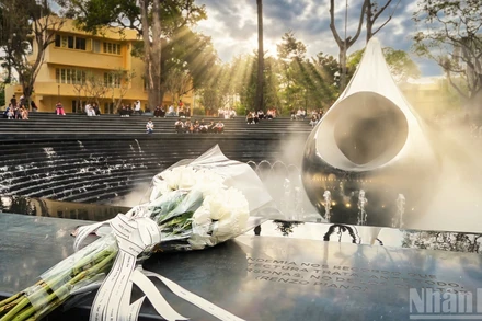 Khoảng lặng xanh tại Công viên số 1 Lý Thái Tổ, trở thành điểm sinh hoạt cộng đồng và không gian xanh ý nghĩa của Thành phố Hồ Chí Minh.