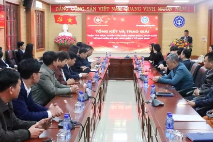 Các đại biểu dự hội nghị.