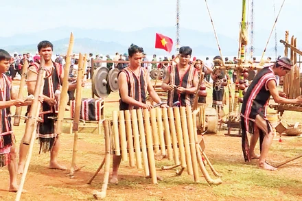 Mùa Xuân ở Tây Nguyên thường kéo dài để người dân nghỉ ngơi sau cả năm vất vả.