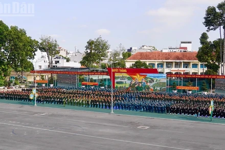 Quang cảnh lễ ra quân.