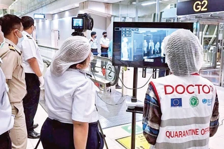 Thái Lan giám sát y tế đối với hành khách tại các sân bay.