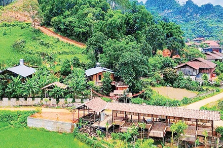 Toàn cảnh Làng du lịch xã Hữu Liên, tỉnh Lạng Sơn.