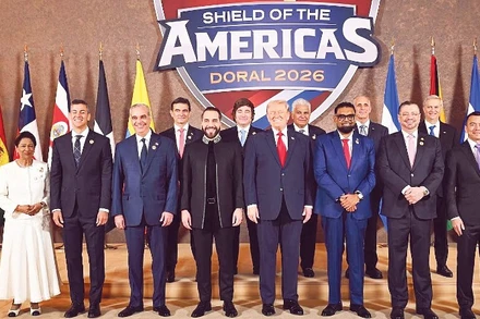 Lãnh đạo các nước khu vực tham dự Hội nghị thượng đỉnh “Lá chắn châu Mỹ”.