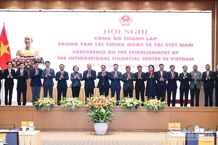Lễ ra mắt Hội đồng điều hành Trung tâm Tài chính quốc tế tại Việt Nam.