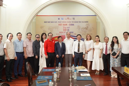 Các đại biểu tại lễ phát động. (Ảnh: Ban tổ chức)