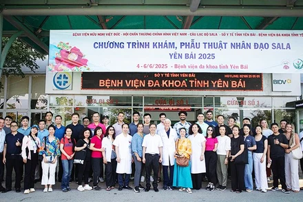 CLB nhân đạo Sala trong chuyến khám, chữa bệnh tại Yên Bái.