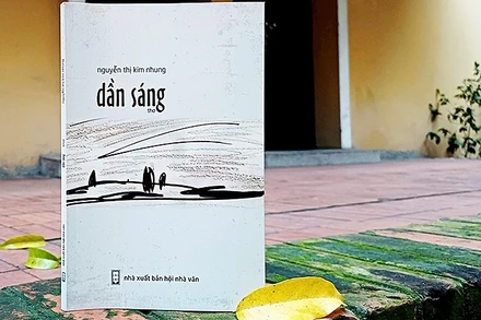 Từ “Dần sáng” gọi về xa vắng