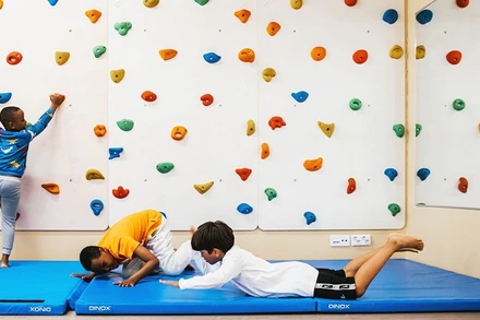 Thẻ giải trí hỗ trợ thời gian ngoại khóa chất lượng cho trẻ em. Ảnh: GETTY IMAGES