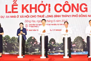 Lãnh đạo thành phố Đồng Nai thực hiện nghi thức khởi công Dự án nhà ở xã hội cho thuê Long Bình.