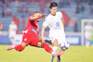 Công an Thành phố Hồ Chí Minh (áo đỏ) thắng Thép Xanh Nam Định 4-2 ở bán kết Cúp Quốc gia 2025/2026 (Ảnh: Công an Thành phố Hồ Chí Minh)