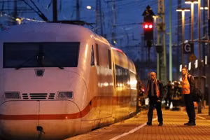 Tàu hỏa trật bánh ở Dortmund, Đức (Ảnh minh họa: Tân Hoa xã)