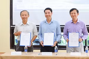 Techpro Corp., SongHan Incubator, Hội Tự động hóa Đà Nẵng ký Biên bản ghi nhớ hợp tác triển khai sáng kiến trong giai đoạn khởi động.