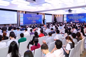 Quang cảnh hội nghị khoa học. 
