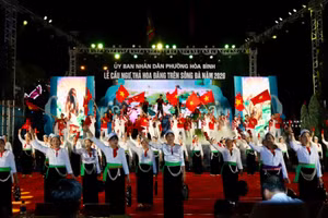 Khai mạc Lễ cầu ngư, thả hoa đăng trên sông Đà năm 2026.