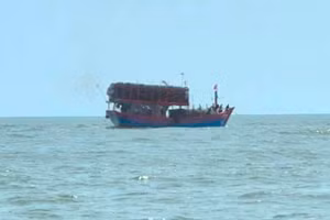 Tàu cá của ngư dân tỉnh Quảng Trị hoạt động trên biển. (Ảnh minh họa)