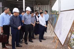 Lãnh đạo tỉnh Lạng Sơn kiểm tra, đánh giá tiến độ cụm công nghiệp Hồ Sơn 1, xã Hữu Lũng và xã Cai Kinh, tỉnh Lạng Sơn.