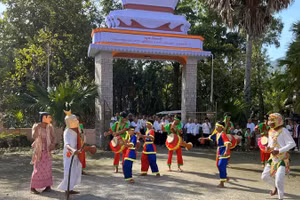 Biểu diễn múa trống Chhay-dăm ở chùa Snaydonkum.