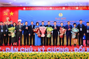 Lãnh đạo Tổng Liên đoàn Lao động Việt Nam, Bộ Khoa học và Công nghệ chúc mừng Ban Chấp hành Công đoàn Khoa học và Công nghệ Việt Nam nhiệm kỳ 2025-2030.