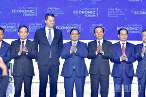 Thủ tướng Chính phủ Phạm Minh Chính với các đồng chí lãnh đạo, đại biểu quốc tế tại Diễn đàn Kinh tế mùa thu năm 2025. (Ảnh: Thanh Giang)