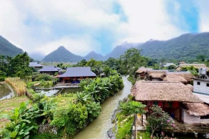 Một góc thung lũng Lâm Thượng bên dòng Khuổi Nọi.