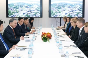 Tổng Bí thư Tô Lâm làm việc với Ban lãnh đạo Đại học Aalto. (Ảnh: Thống Nhất/TTXVN)