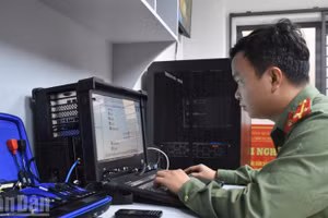 Phòng An ninh mạng và phòng, chống tội phạm sử dụng công nghệ cao Công an thành phố Đà Nẵng đấu tranh tội phạm trên không gian mạng.
