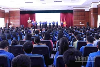 Khung cảnh buổi lễ. (Ảnh: DUY TOÀN)