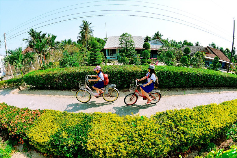 Sắc màu nông thôn mới. (Ảnh: ĐOÀN KẾT) 