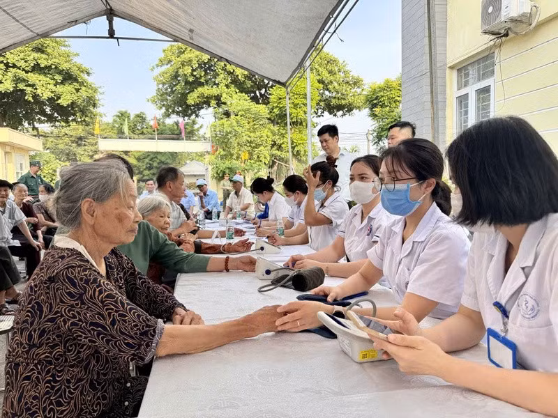 Thành phố Hà Nội làm tốt công tác khám chữa bệnh cho người dân. (Ảnh: Nguyễn Bền)