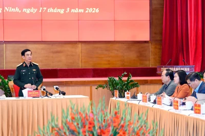 Đại tướng Phan Văn Giang phát biểu chỉ đạo tại buổi làm việc.