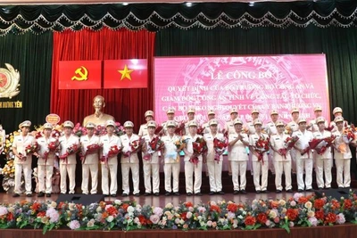 Lễ công bố Quyết định của Bộ trưởng Công an và Giám đốc Công an tỉnh Hưng Yên về tổ chức, cán bộ theo Nghị quyết của Ban Thường vụ Quốc hội về sắp xếp đơn vị hành chính cấp xã.