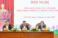 Các đồng chí chủ trì hội nghị Ban Chỉ đạo 35 Trung ương. (Ảnh: THỦY NGUYÊN )