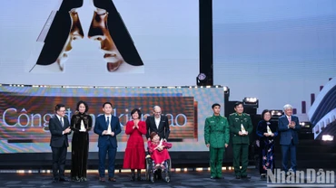 [Ảnh] Toàn cảnh lễ trao Giải thưởng Hành động vì Cộng đồng - Human Act Prize 2024